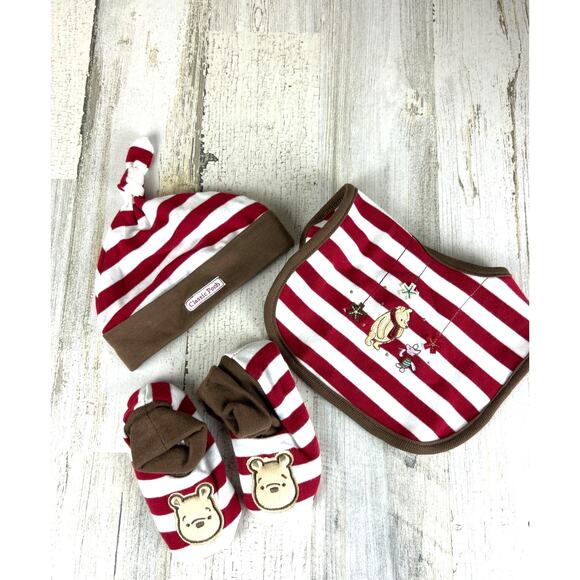 Disney Classic Pooh Baby 0–3 Months Christmas Gift Set Onesies Hat Bib Shoes NEW - Picture 6 of 6